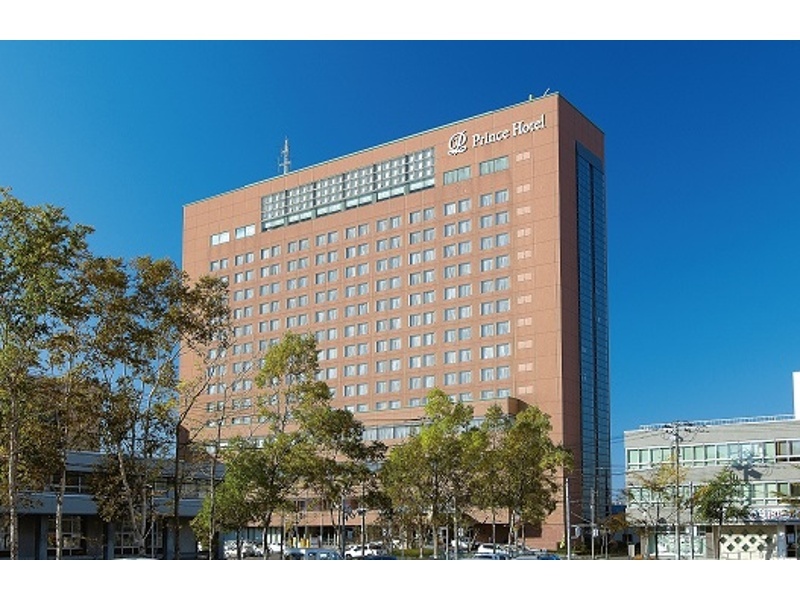 釧路市内最高層・最大客室数を有し、JR釧路駅から徒歩約10分と利便性の良いホテルです。