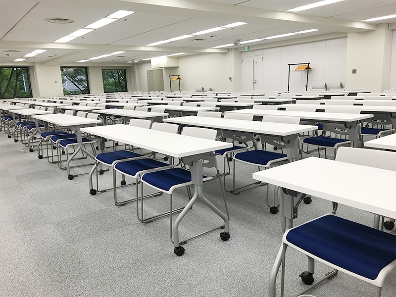 302_270㎡_天井高2.5ｍ_セミナーやイベント会場に最適！