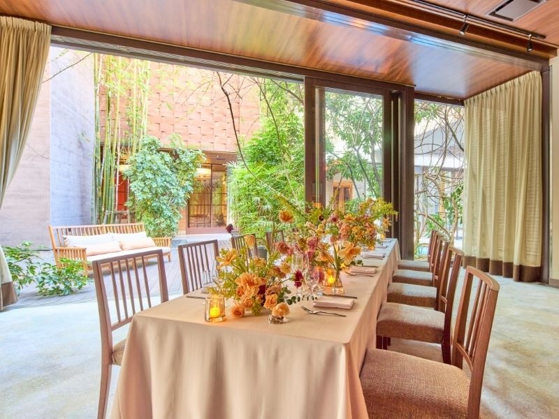 SOUTH SIDE（立食60名/着席40名/スクール24名/シアター30名）