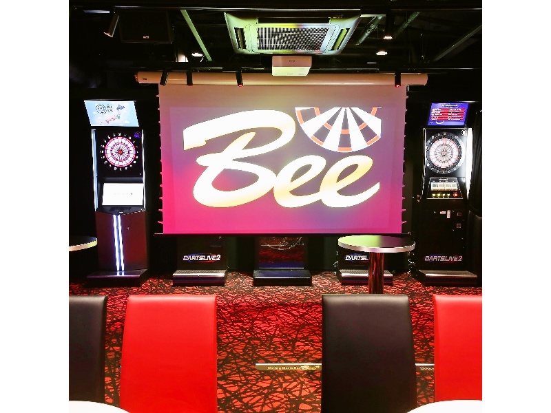 今なら司会＆幹事代行、ダーツ、音響照明などの２０大特典付き！