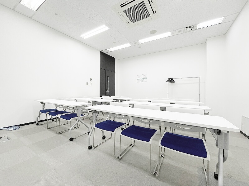 O_30㎡_天井高2.5ｍ_セミナーやイベント会場に最適！