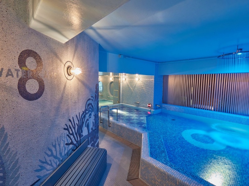 8WATER CAVE swim suits spa