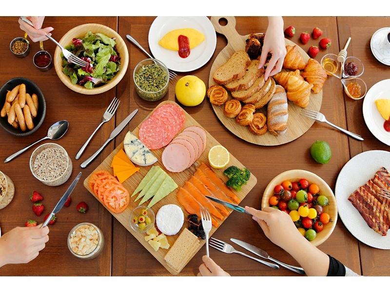 朝食はオールデイダイニング「ハスカップ ザ・ガーデン」でどうぞ。和洋中のブッフェスタイルです。