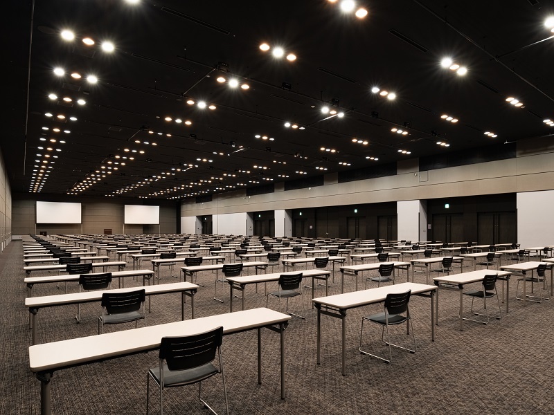 B1 HALL 全体