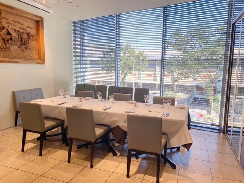 完全個室も完備。
個室は少人数から20名様までのプライベートな集まりにも対応いたします。