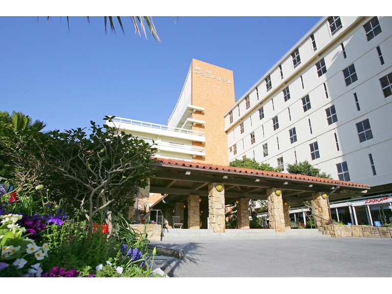 鴨川グランドホテル：外観