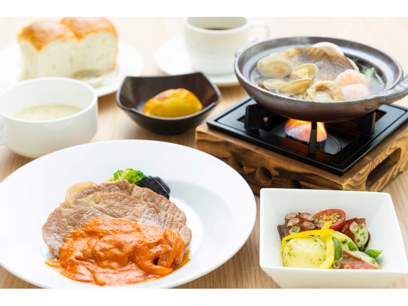◆朝食料理例 ▶会席形式でご提供いたします。
