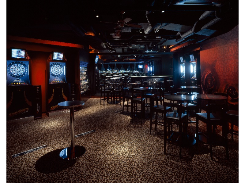 今なら司会＆幹事代行、ダーツ、音響照明などの２０大特典付き！