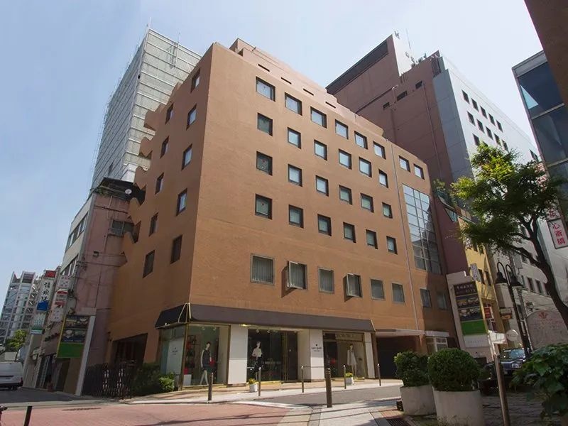 地下鉄心斎橋駅より徒歩約2分