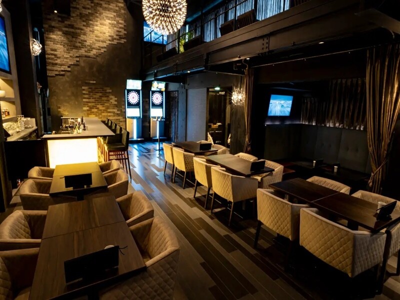 貸切やパーティーのご予約も随時受付ております！ご相談も承りますのでお気軽にお問合せくださいませ。飲み放題・カラオケ・ダーツ・ビリヤード・ボードゲーム完備とコンテンツも充実させており、使いやすさ抜群です！ご利用人数に応じてお席のアレンジが可能です！