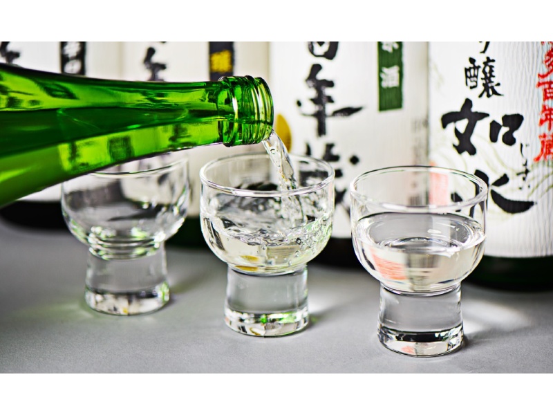 「博多に残る唯一の造り酒屋」石蔵酒造　博多百年蔵の日本酒が飲み放題！≪フリードリンク≫ビール・しぼりたて純米酒・吟醸酒・スパークリング清酒あわゆら・芋焼酎・麦焼酎・日本酒仕込みの梅酒・ウイスキー・炭酸水・ノンアルコールビール・ウーロン茶・コーラ・オレンジ