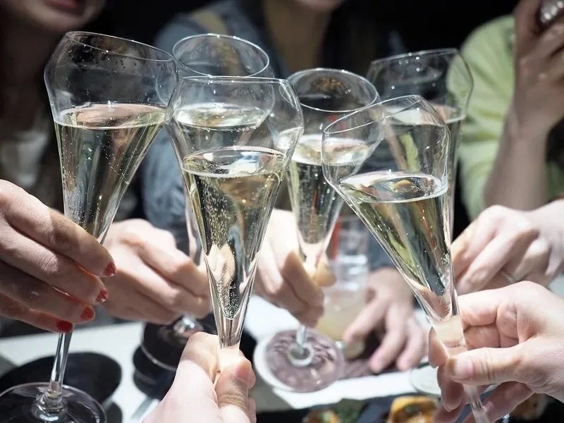 【2025年-2026年忘新年会プラン】美食×絶景のオーベルジュで過ごすワンランク上のフレンチビュッフェ忘新年会！