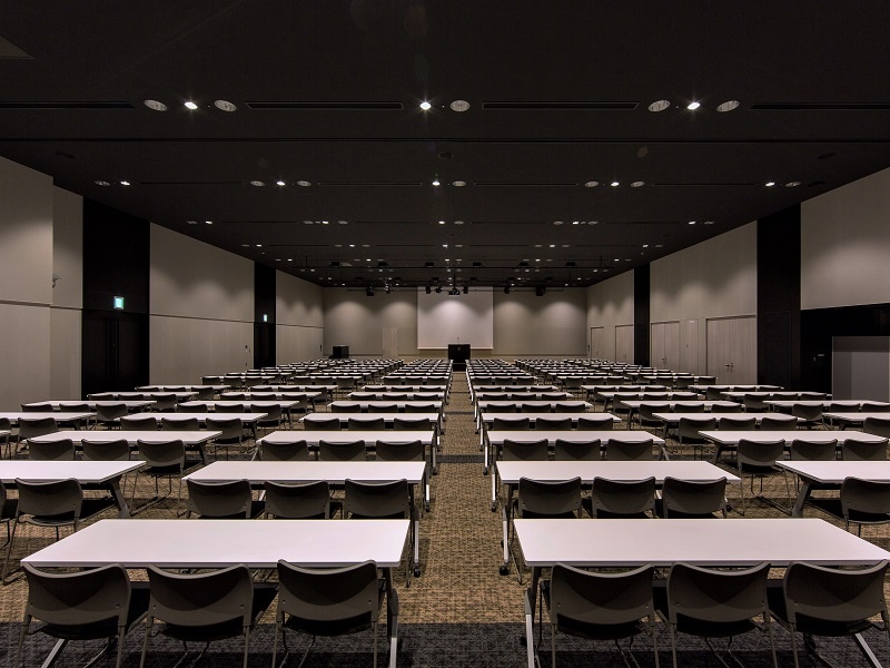 HALL 全体