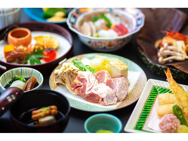 冬の時期は体が温まる「大和肉鶏鍋会席」もご用意可能