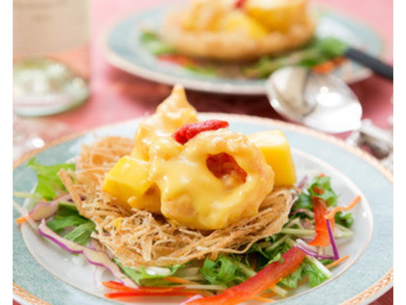 【ランチ限定・大人気の胡麻揚げ付】｜同窓会・女子会｜個室も選べる！海鮮料理、牛肉料理、絶品ふかひれスープなど全7品＋乾杯グラスワイン！5,830円 ⇒ 4,800円（税込）