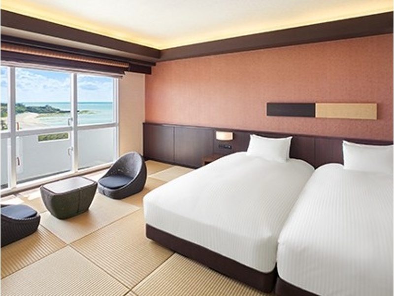 宴会と宿泊をセットで。残波岬の美しい景色と充実の施設で、会議後の懇親会から翌朝の朝食まで、一つのホテルで完結できます。