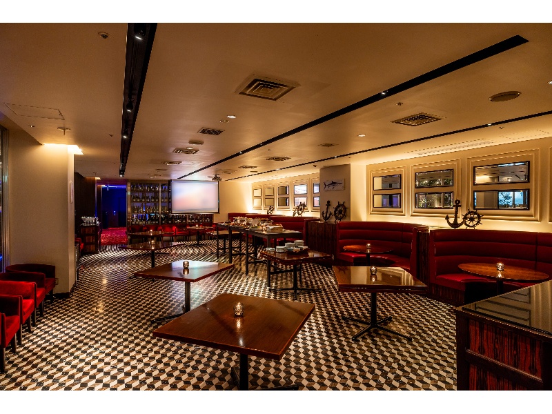 7F　REGINAダイニング夜