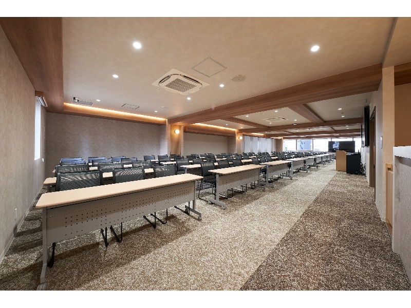 【メインフロア - スクール形式】- TIME SHARING 新橋駅前4F（銀座口） の写真