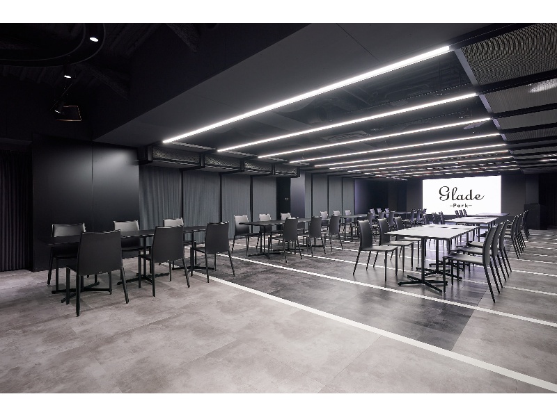 【メインフロア - 島型レイアウト】- グレイドパーク 新橋駅前8F（銀座口）