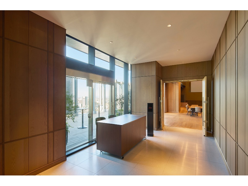 【SPACE WESTホワイエ 】