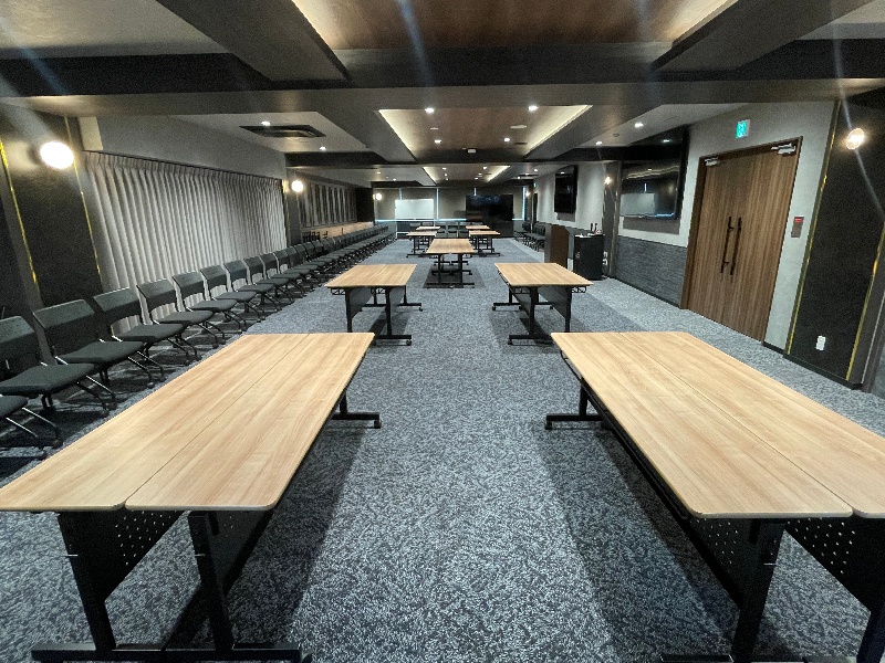 【メインフロア（半立食レイアウト）】- TIME SHARING 新橋駅前5F（銀座口） の写真