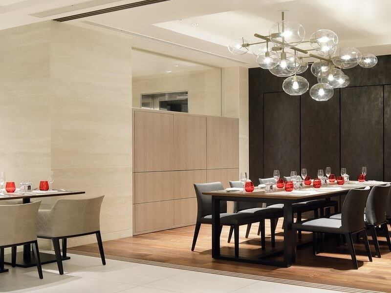 最大大人8名様までご利用できるプラベートな個室もございます。