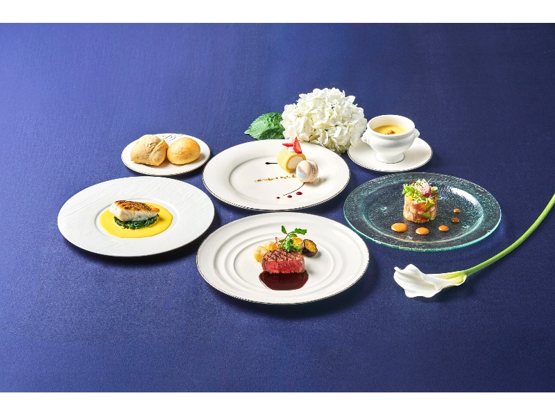 【10月限定！早期特典付】ドリンクプランランクアップ＆カフェチケットプレゼント～秋の交流会プラン～