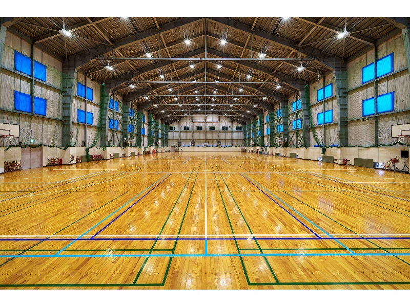 ホテル直営体育館
バレーボールコート4面取れる大体育館です。