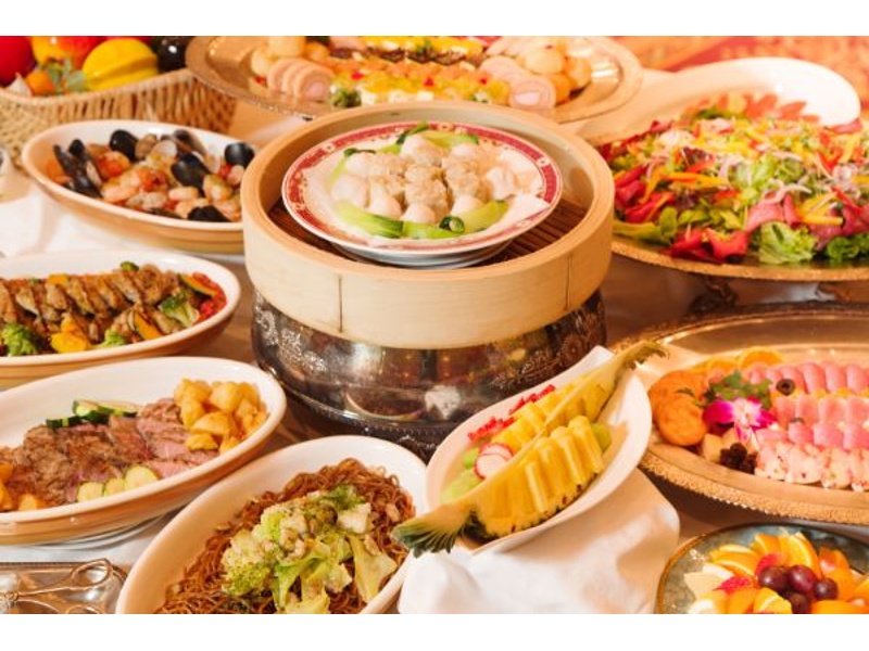 ビュッフェコース
お料理１２品+飲み放題付き