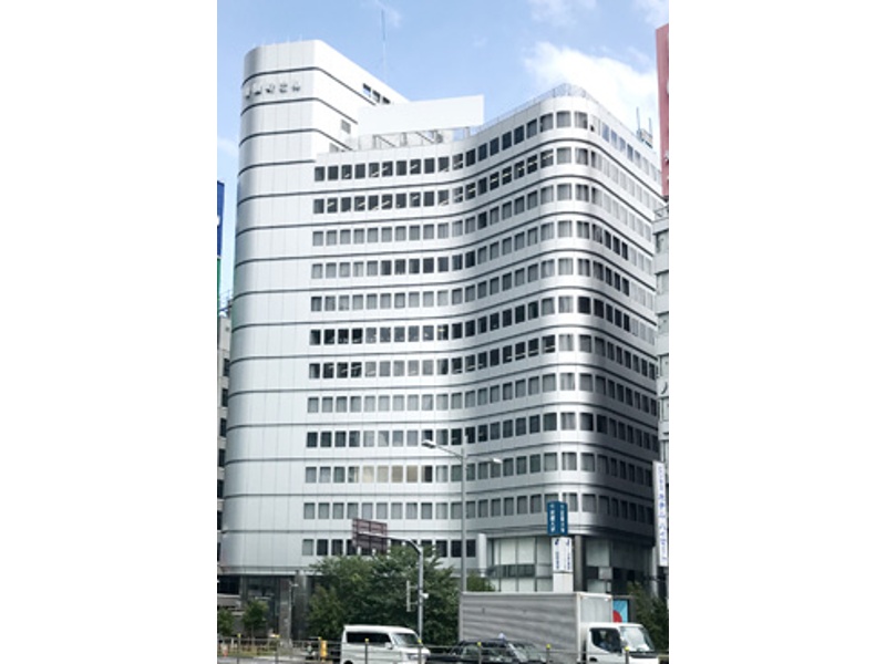 JR「東京駅」 八重洲北口・中央口 徒歩1分（八重洲地下街直結、地下街18番出口 徒歩0分）/東京メトロ 銀座線・東西線「日本橋駅」B3出口 徒歩5分