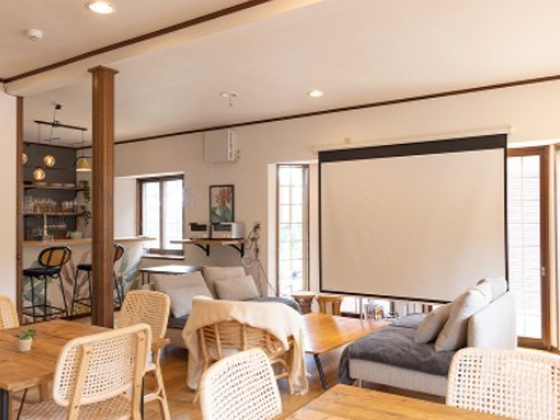 完全プライベートな空間なので、みんなでワイワイ、上映会、星空を眺めながらの宴会など、理想のパーティーを実現いただけます。