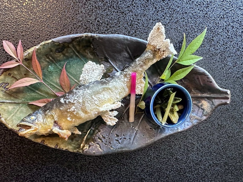 鮎の塩焼き（1匹）
※別注料理