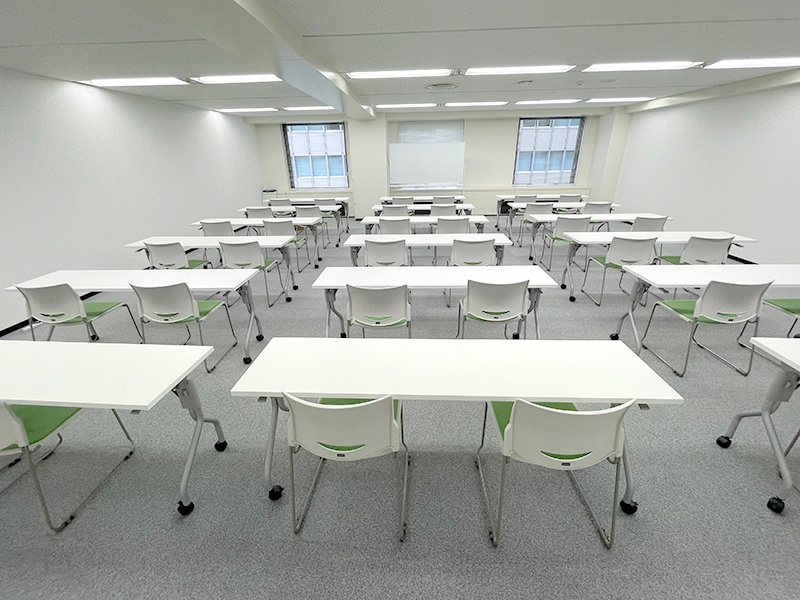 703_100㎡_天井高2.5ｍ_セミナーやイベント会場に最適！