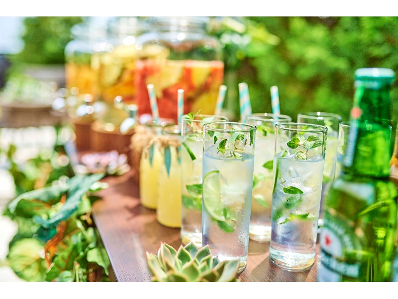 【ドリンク】
フリードリンク・ワンドリンク・バイオーダーなど、イベント内容に合わせてお選びいただけます。