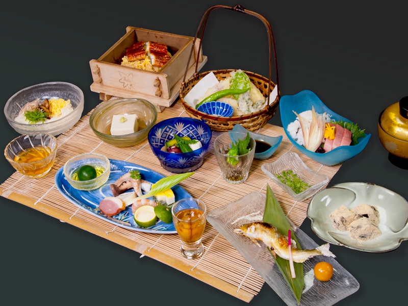【お料理：夏限定（6月～8月）】
ほたるの膳