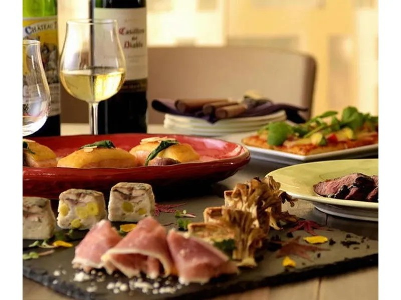 【ビュッフェプラン：8,000円】飲み放題付き