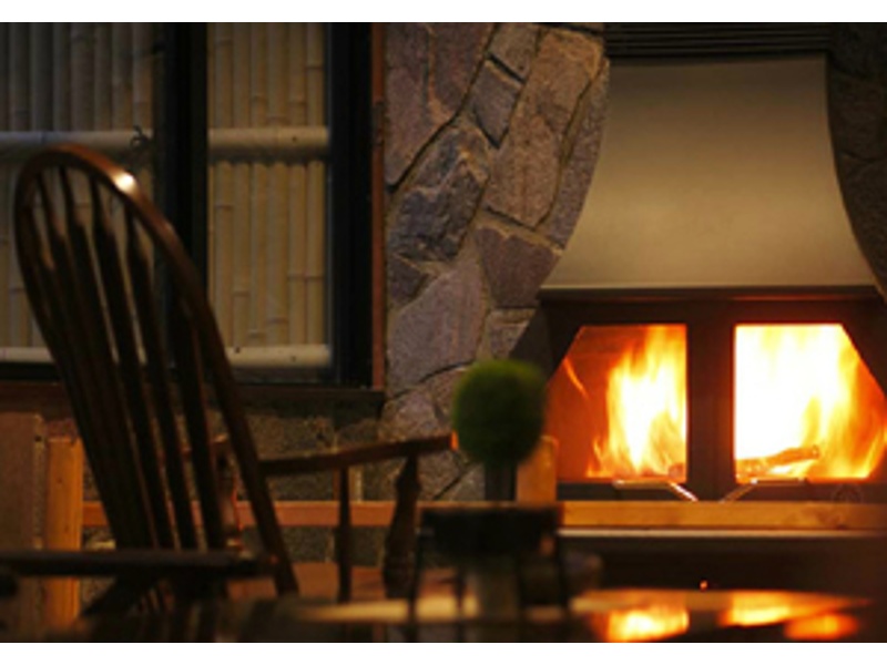暖炉あり