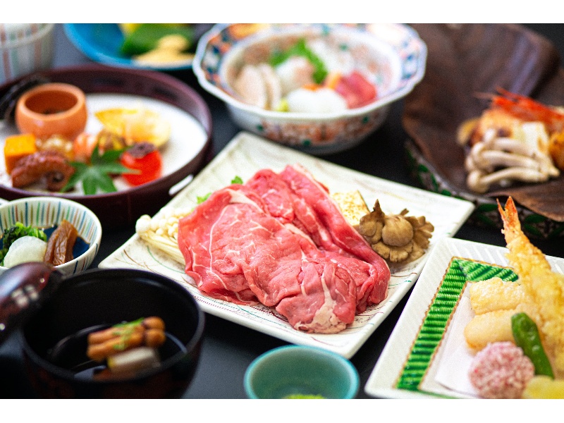 大和牛すき鍋会席のご用意が可能です