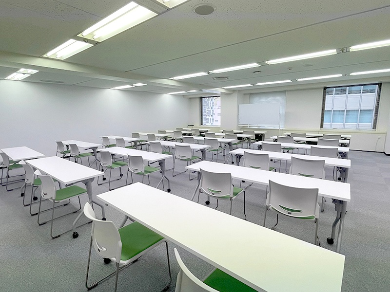 703_100㎡_天井高2.5ｍ_セミナーやイベント会場に最適！