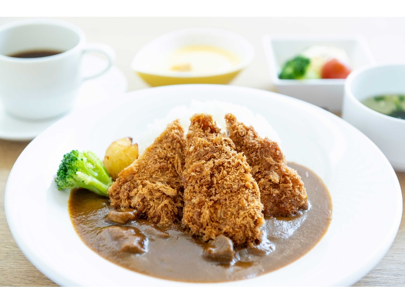 ◆朝食料理例 ▶コーヒー・デザート付きの日替わりメニューをご用意いたします。