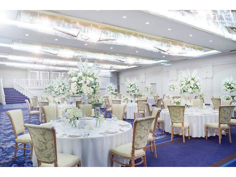 西館2F「翼」800㎡　円卓形式