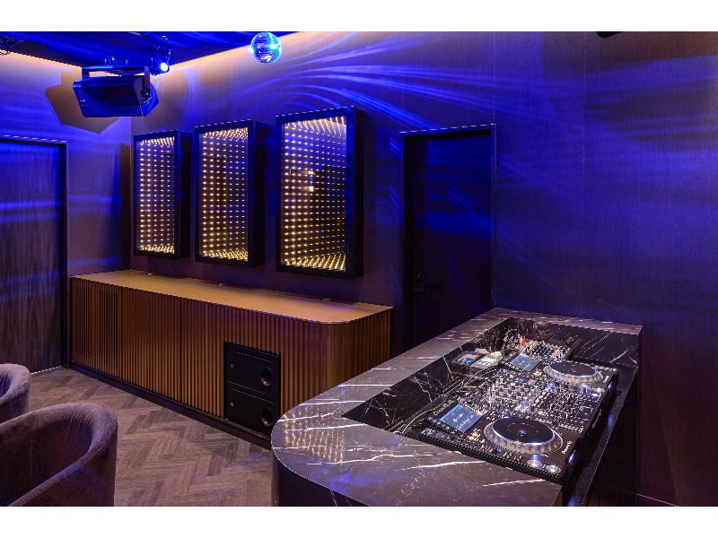 個室(JADE ROOM)