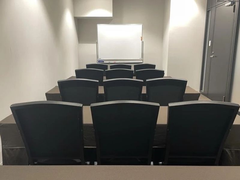 【会場】ミーティングルーム8B