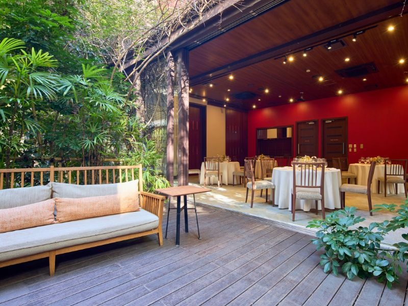 SOUTH SIDE（立食60名/着席40名/スクール24名/シアター30名）