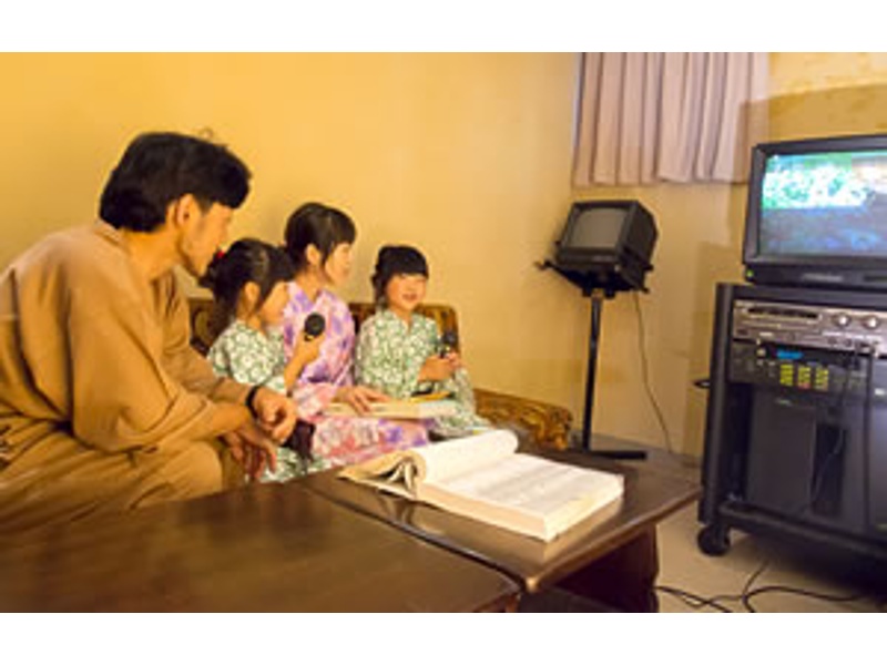 歌い放題　1時間3,800円　最大20名収容