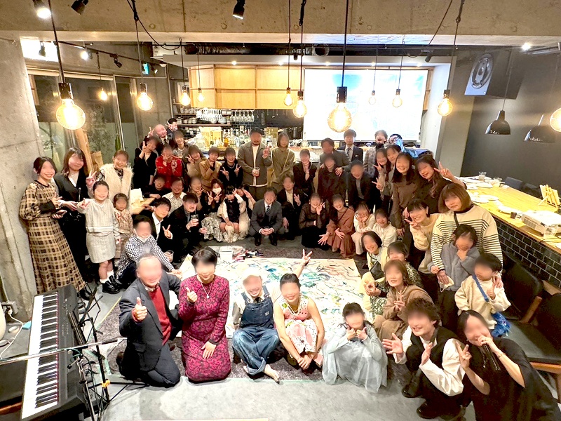 ☆… パーティー風景 …☆
パーティー経験豊富なスタッフがお二人の大切な1日を徹底サポートさせて頂きます。