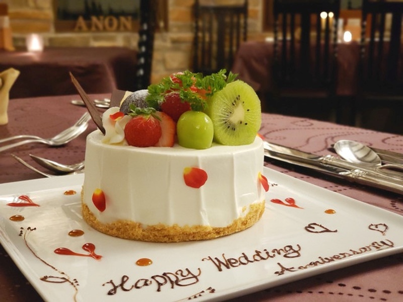 【記念日・お祝いに】記念日プランSコース/ホールケーキ・スパークリング付き 