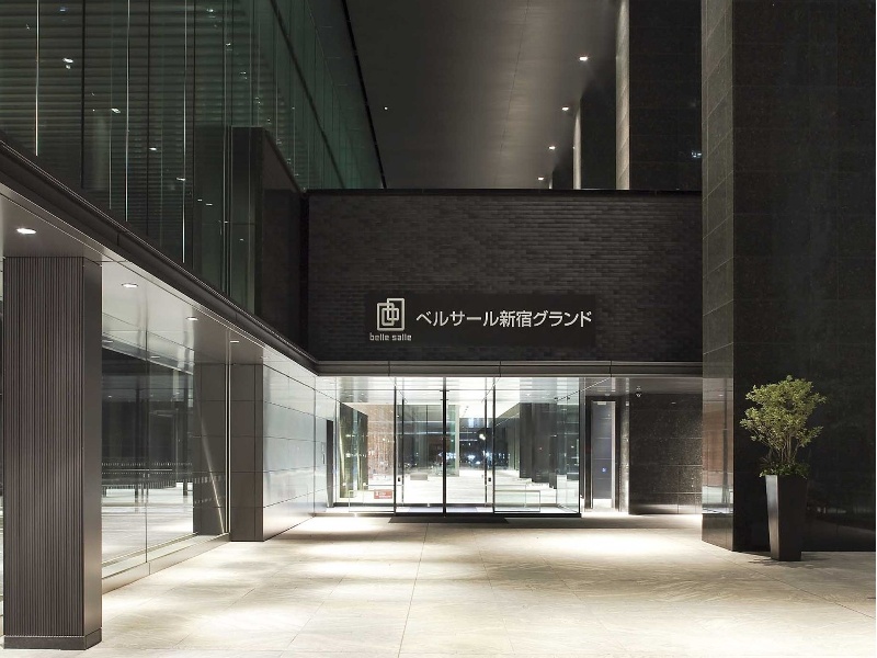 1F ホールエントランス