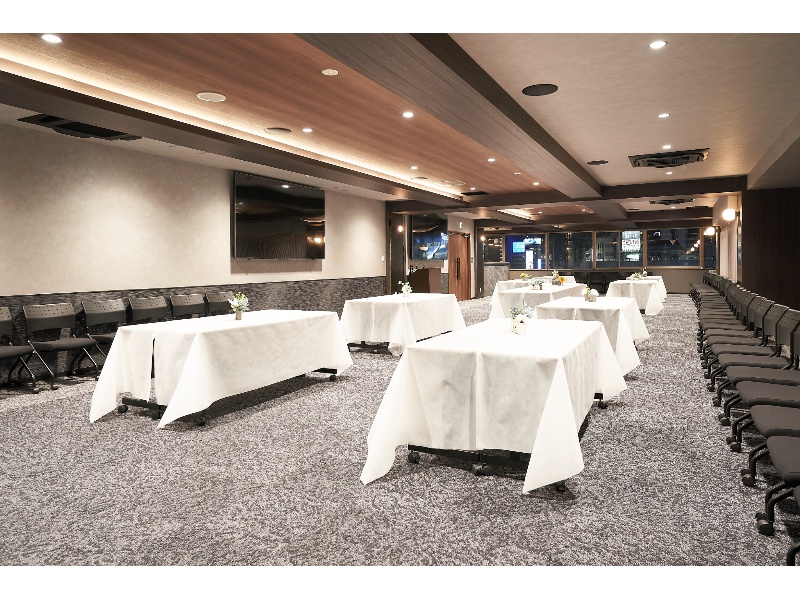 【メインフロア - 半立食レイアウト】- TIME SHARING 新橋駅前5F(銀座口) の写真