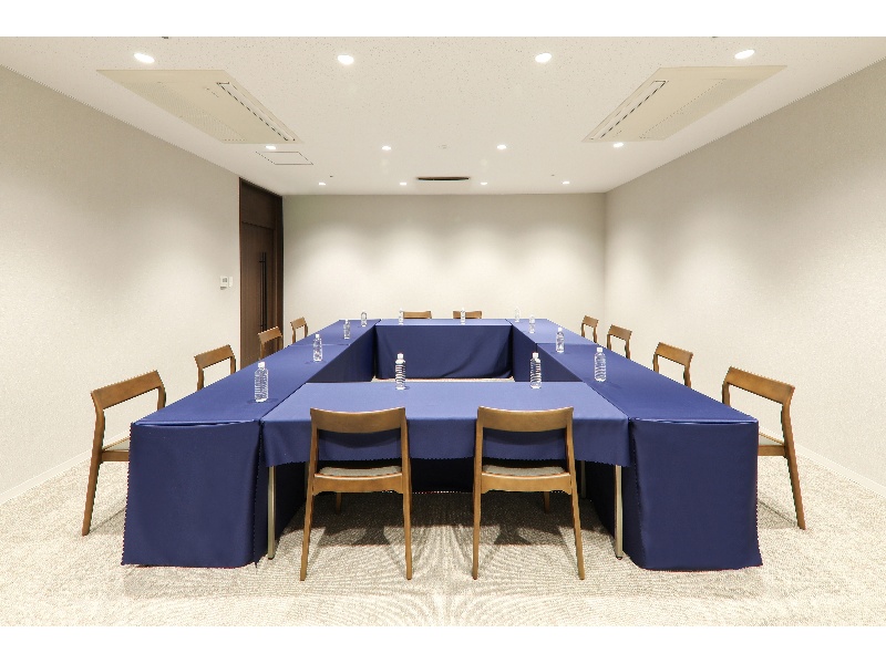 3階「山桜」 ロの字形式